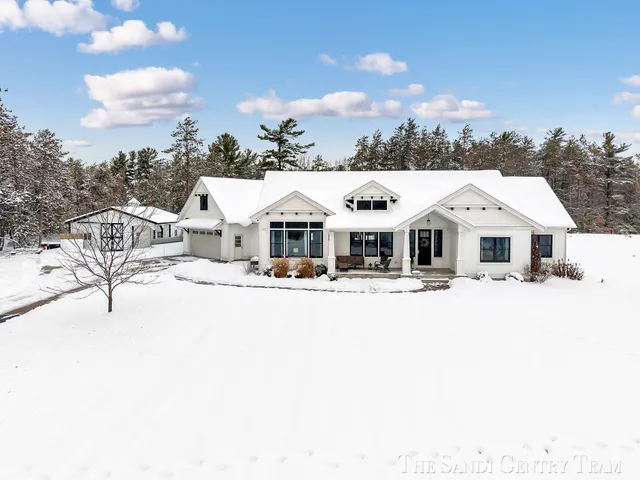 $1,499,999 | 16527 Lake Michigan Drive, Grand Haven, MI 49417
