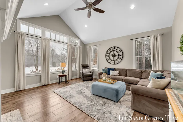 $1,499,999 | 16527 Lake Michigan Drive, Grand Haven, MI 49417