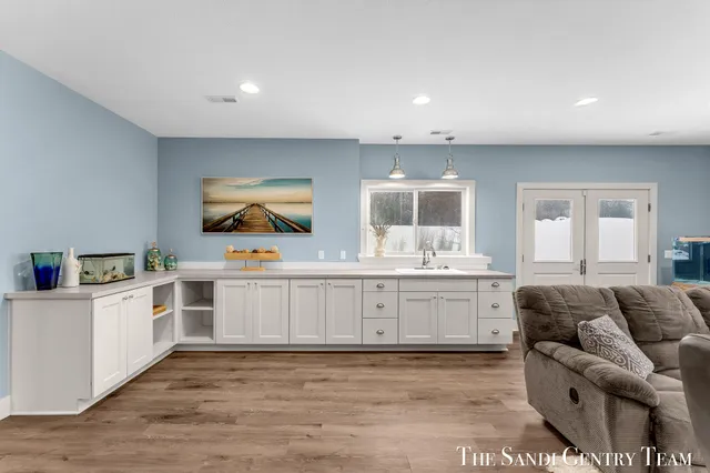 $1,499,999 | 16527 Lake Michigan Drive, Grand Haven, MI 49417