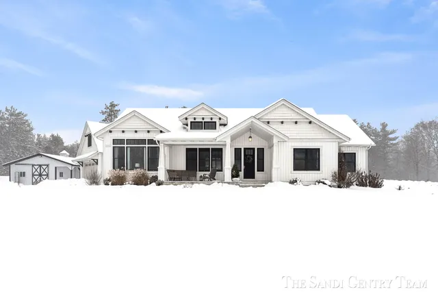 $1,499,999 | 16527 Lake Michigan Drive, Grand Haven, MI 49417