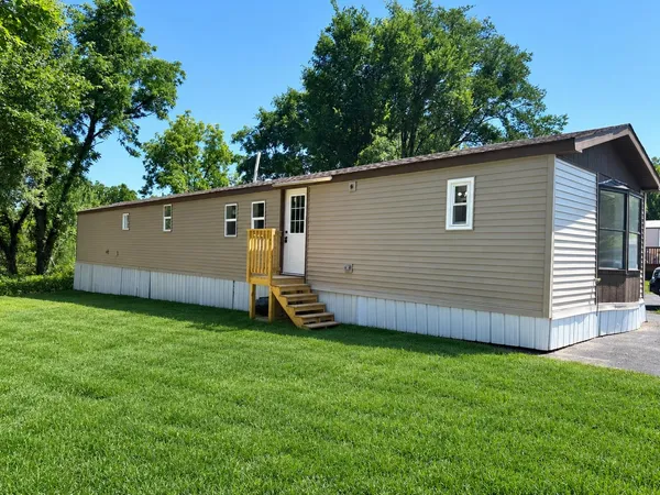 $59,000 | 113 Wi-35, Unit 20, Cuba City, WI 53811