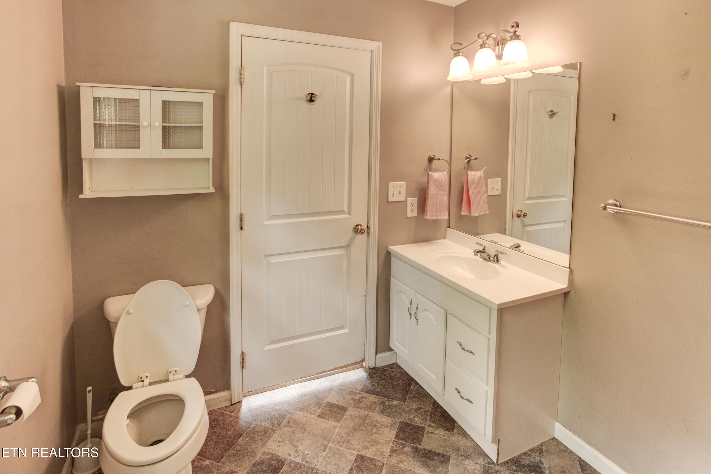 292 Sweetsprings Road Madisonville, TN 37354 - Photo 19 of 32 292 Sweetsprings Rd-23