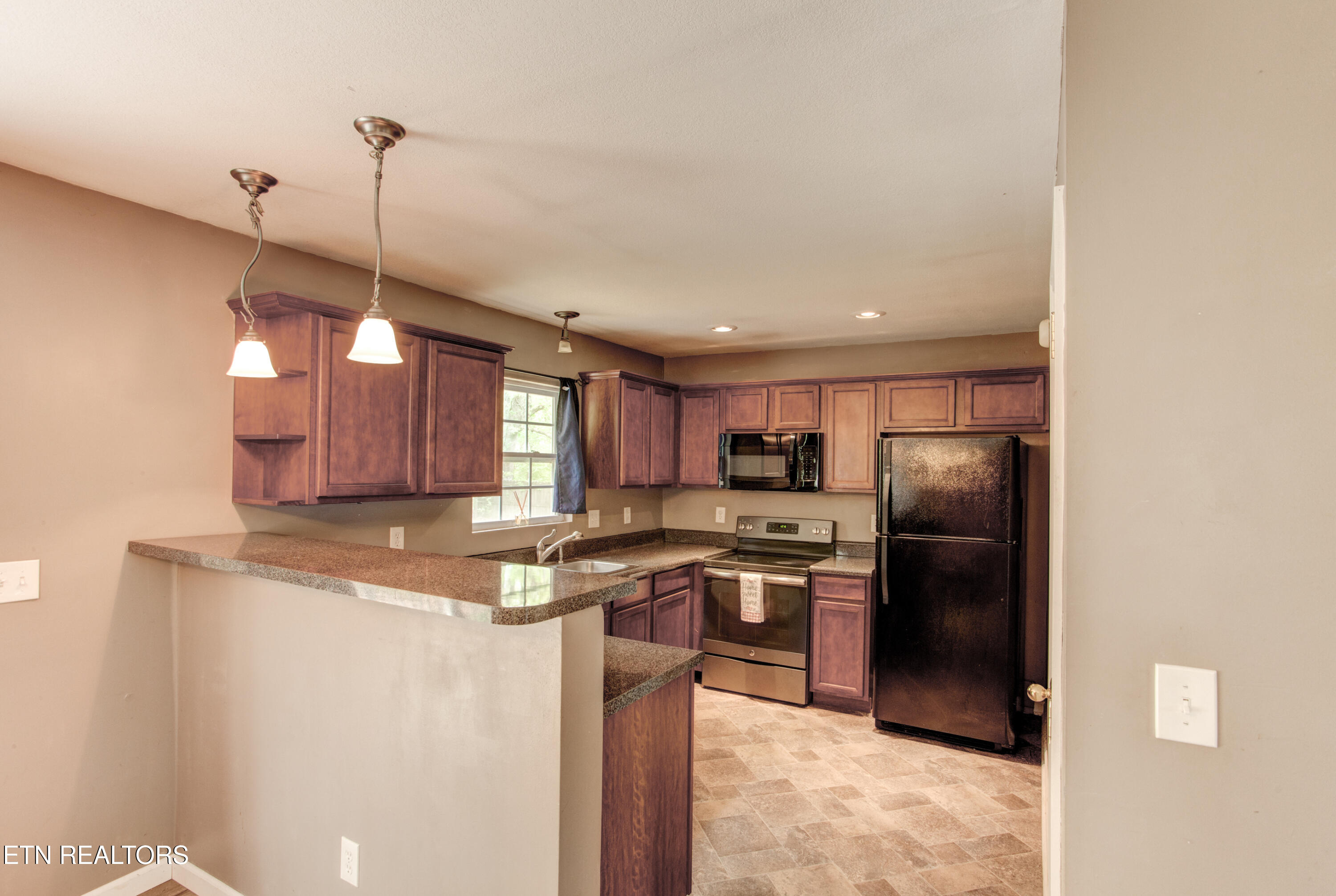 292 Sweetsprings Road Madisonville, TN 37354 - Photo 8 of 32 292 Sweetsprings Rd-11
