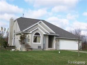 1425 Argentine Road Howell, MI 48843 - Photo 1 of 17 Front.jpg