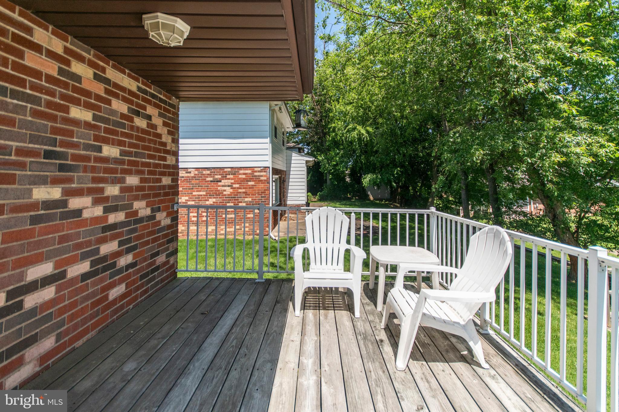 9669 Sandanne Road Philadelphia, PA 19115 - Photo 27 of 27 Deck off of the kitchen