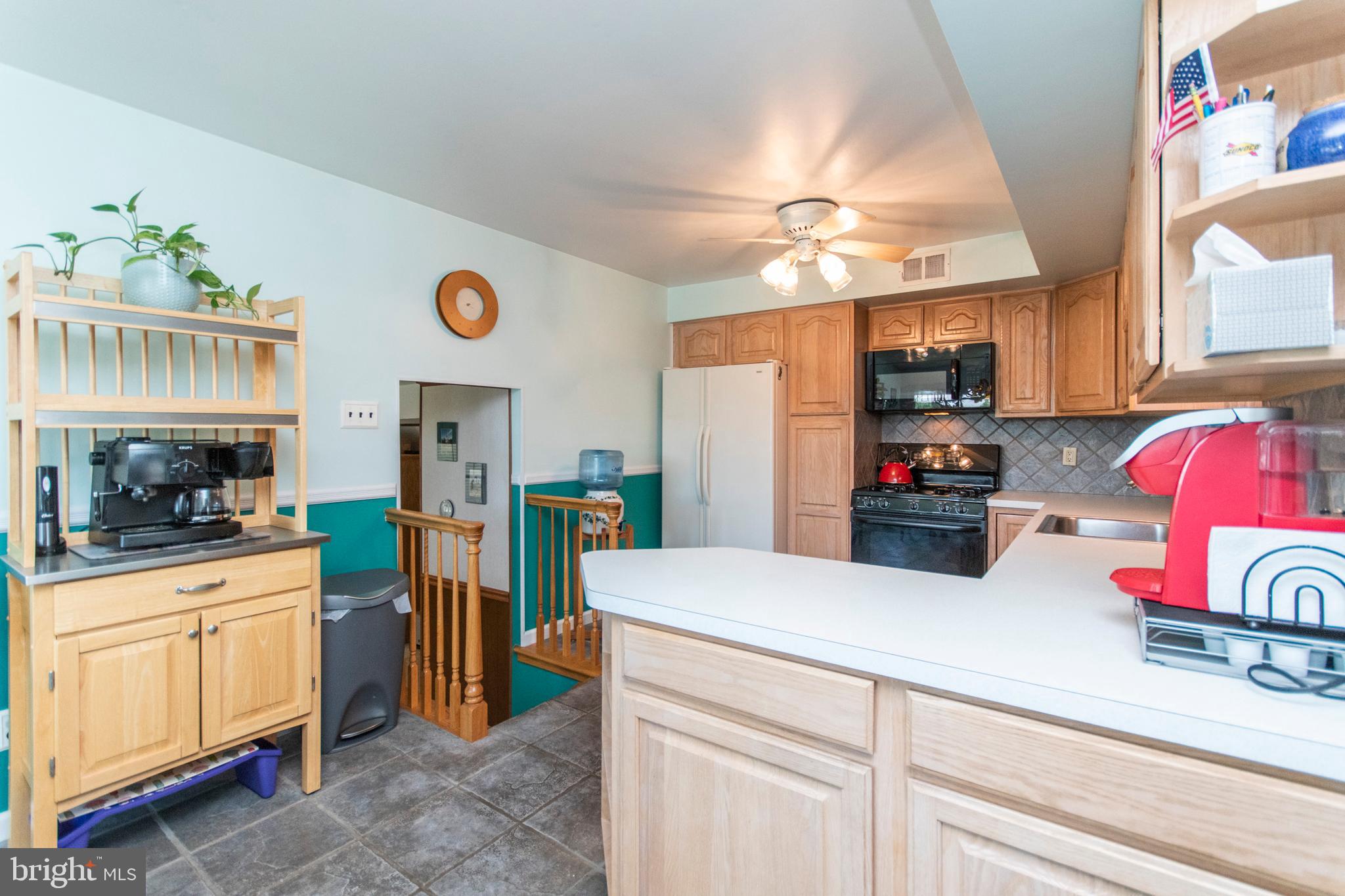 9669 Sandanne Road Philadelphia, PA 19115 - Photo 9 of 27 Kitchen