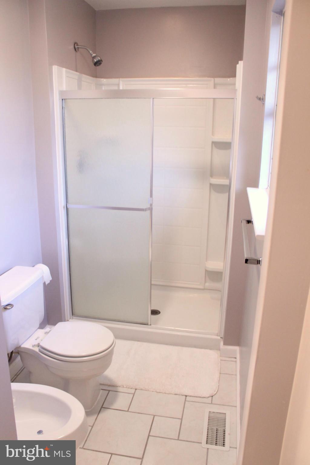 8205 Grainfield Road Severn, MD 21144 - Photo 10 of 13 Bath (Master)