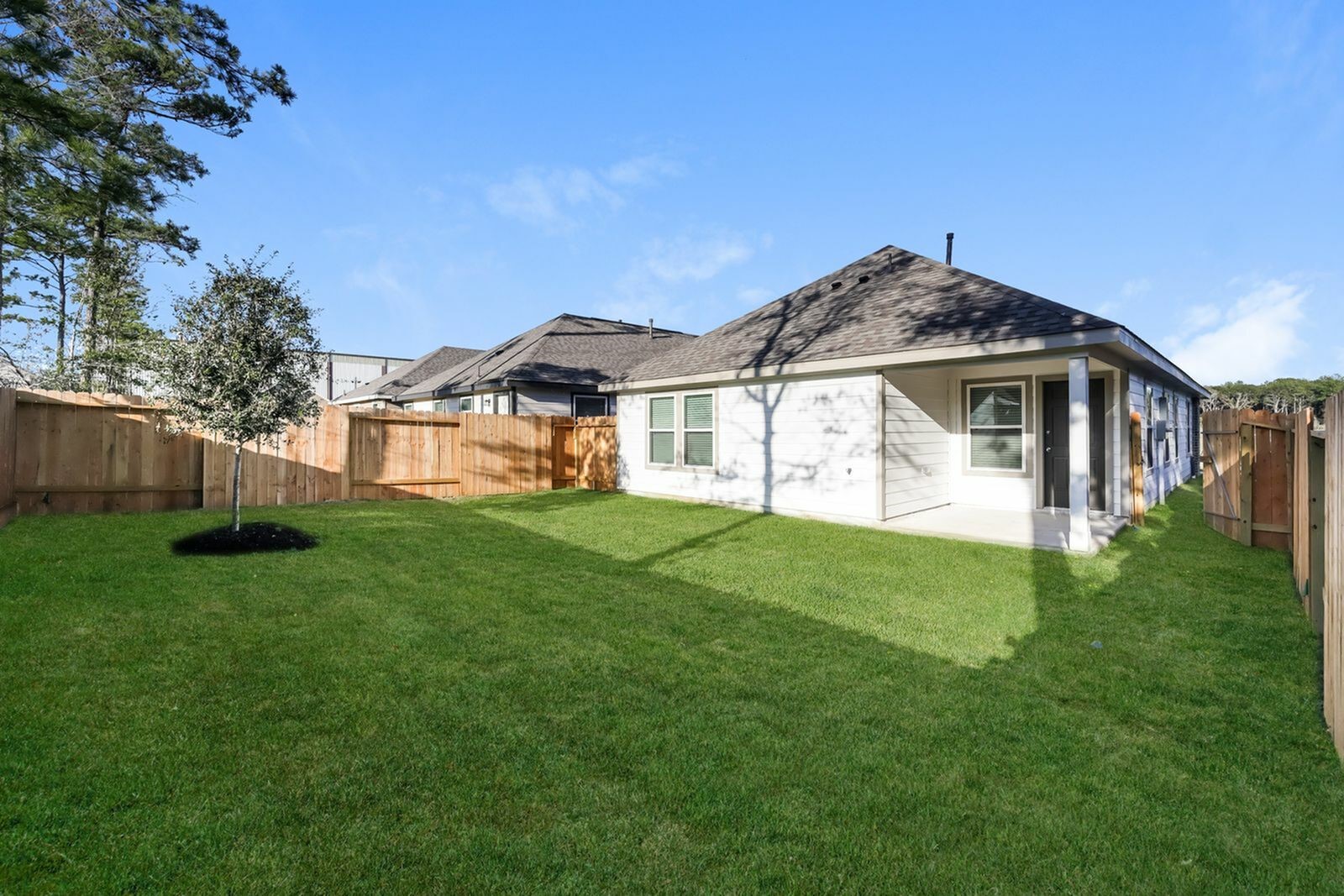 2712 Atlas Drive Conroe, TX 77301 - Photo 2 of 18