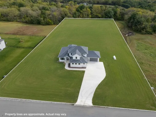 $939,500 | 13311 Woodland Ranch Drive, Lone Jack, MO 64086
