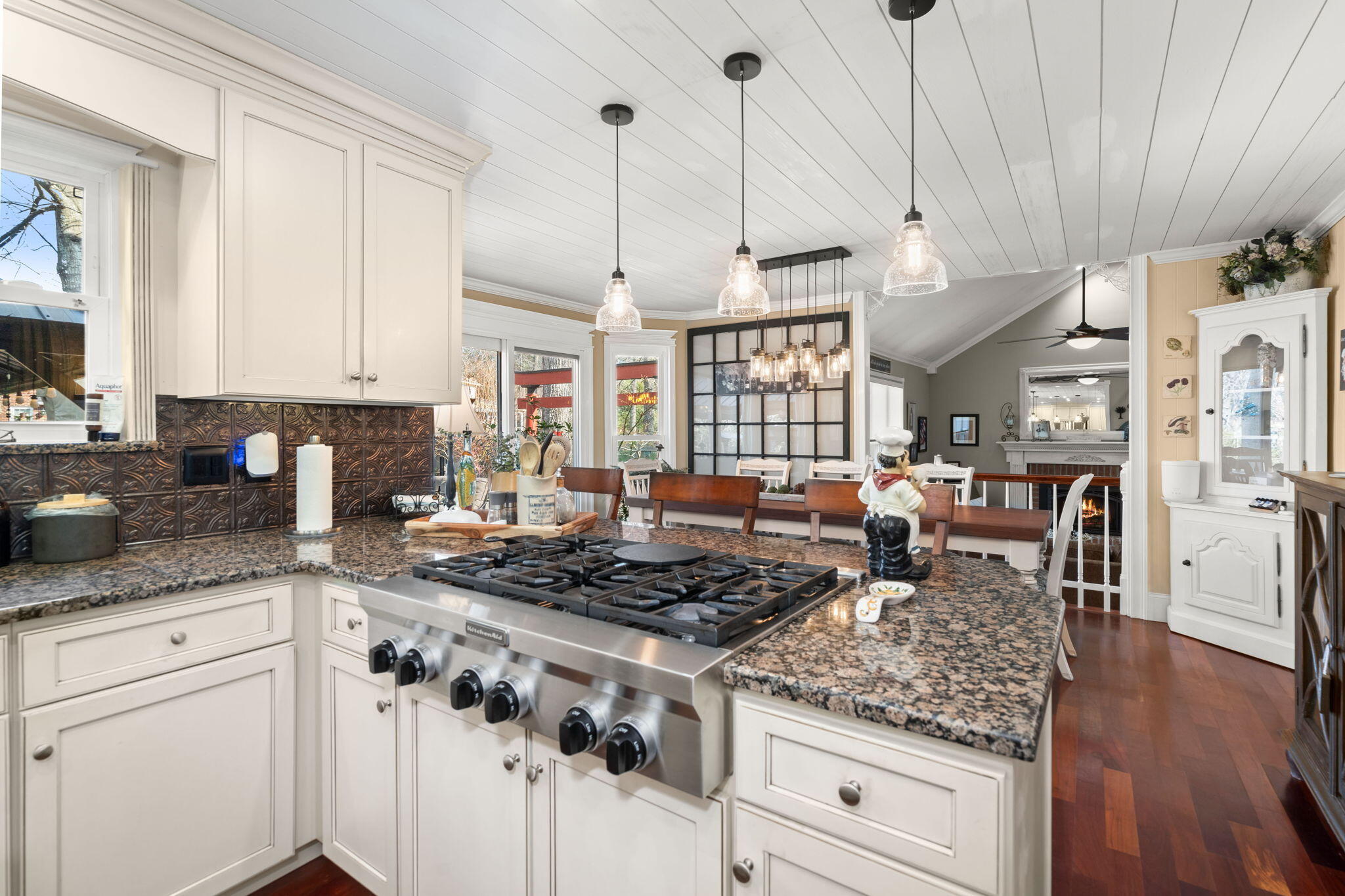 105 Spike Point Court Goose Creek, SC 29445 - Photo 17 of 49 Kitchen