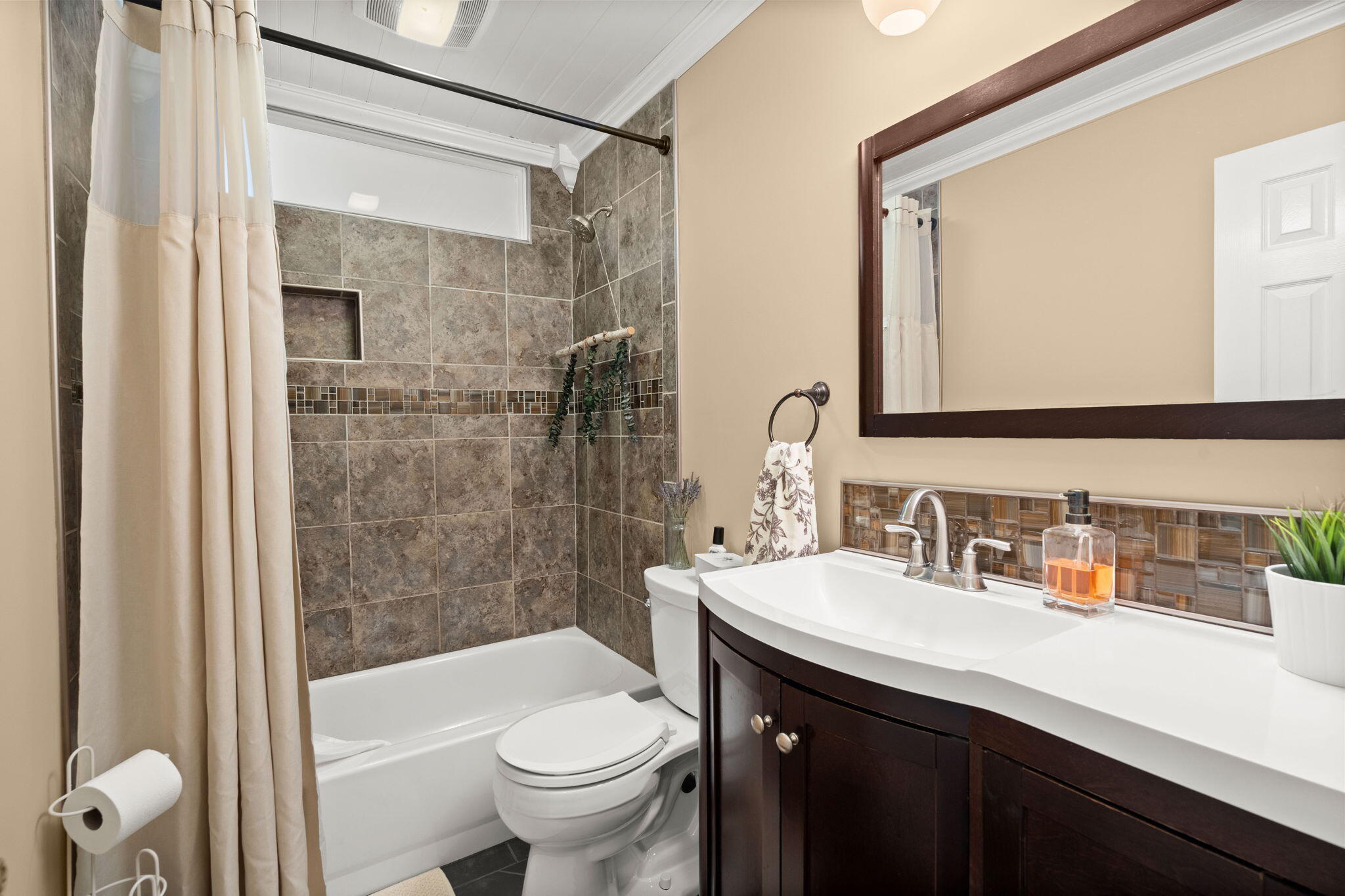 105 Spike Point Court Goose Creek, SC 29445 - Photo 30 of 49 Full bathroom