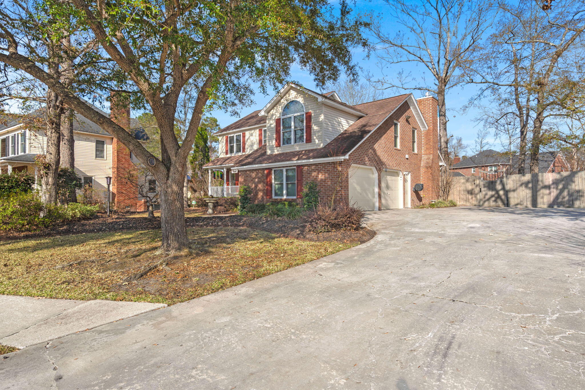 105 Spike Point Court Goose Creek, SC 29445 - Photo 6 of 49 Front