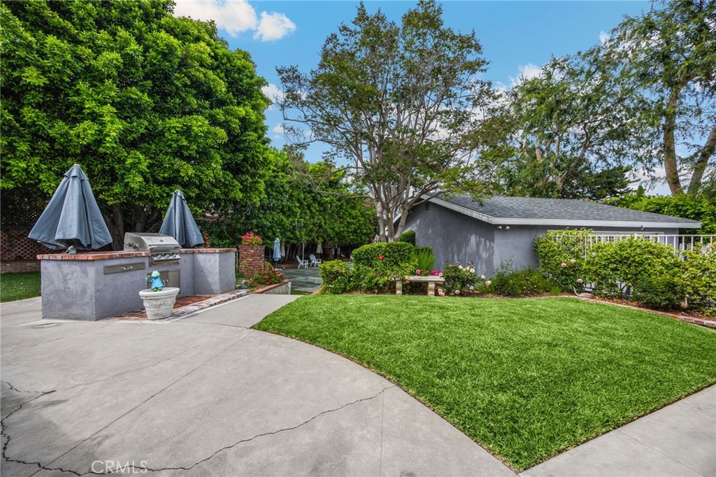 419 East Sunny Hills Road Fullerton, CA 92835 - Photo 26 of 33