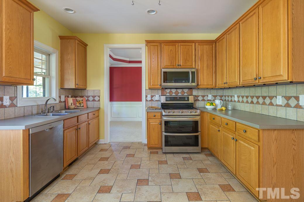 3301 Neuse Crossing Drive Raleigh, NC 27616 - Photo 3 of 23 Gallery Image 3