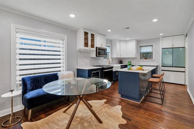 $485,000 | 3816 Collinwood Avenue, Fort Worth, TX 76107