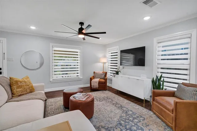 $485,000 | 3816 Collinwood Avenue, Fort Worth, TX 76107