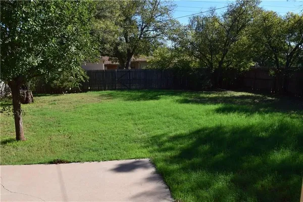 $2,200 | 709 Glenhaven Drive, Abilene, TX 79603