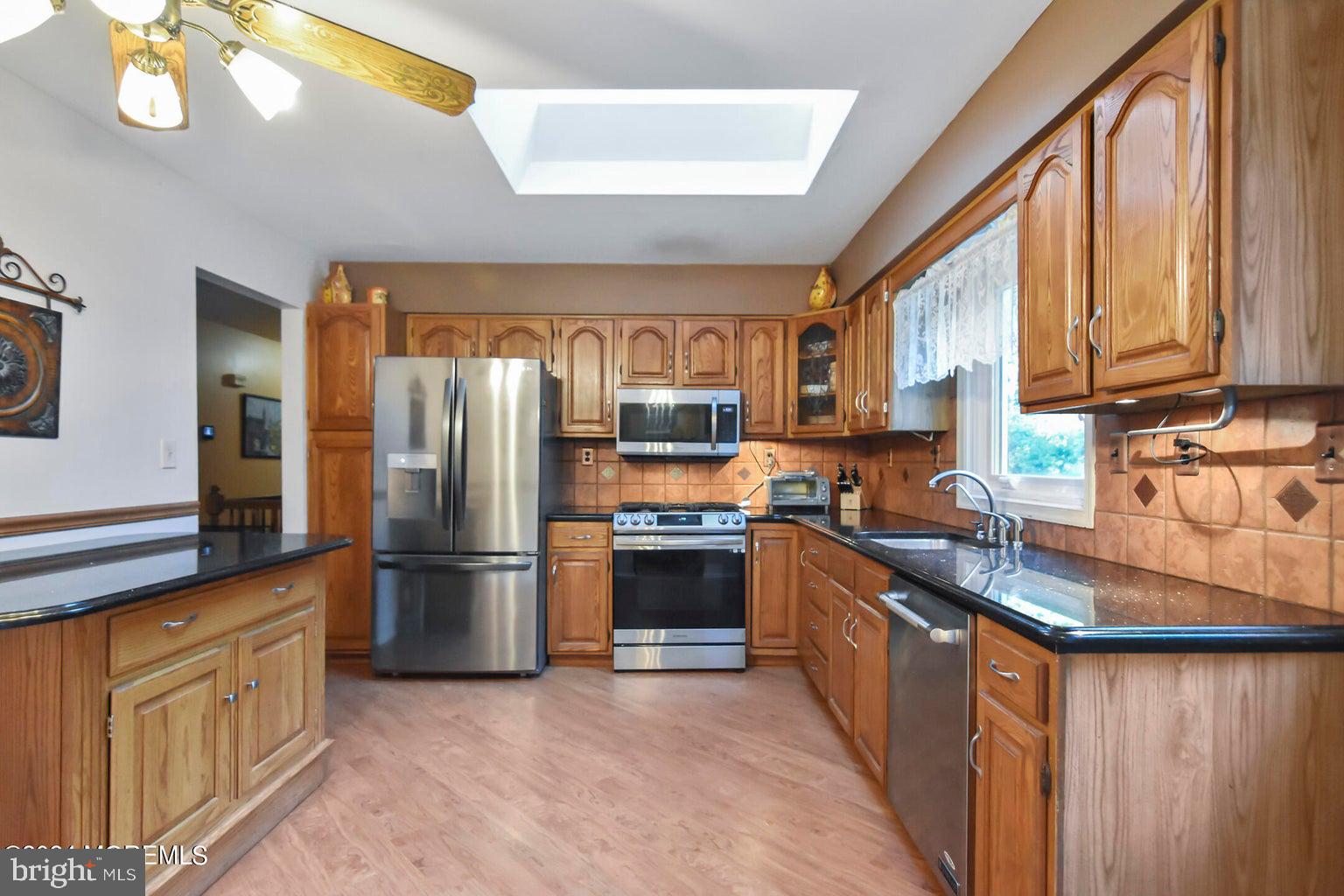 140 Long Swamp Road New Egypt, NJ 08533 - Photo 6 of 27 Gallery Image 6