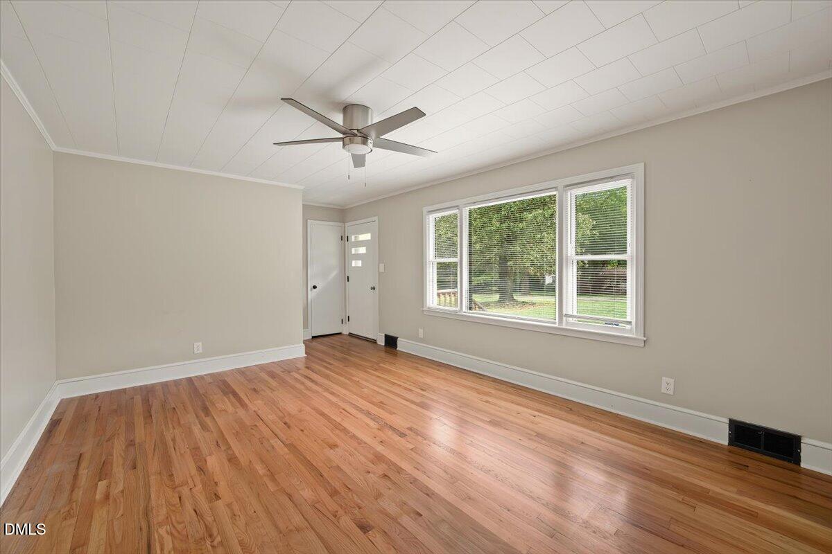 3645 Hicksboro Road Henderson, NC 27537 - Photo 5 of 40 33-DSC5790