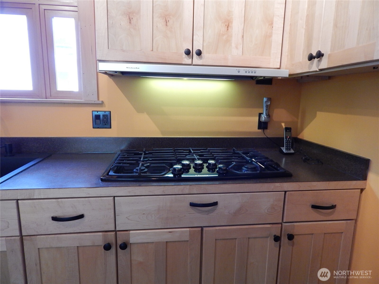 7321 35th Avenue Southwest Seattle, WA 98126 - Photo 12 of 35