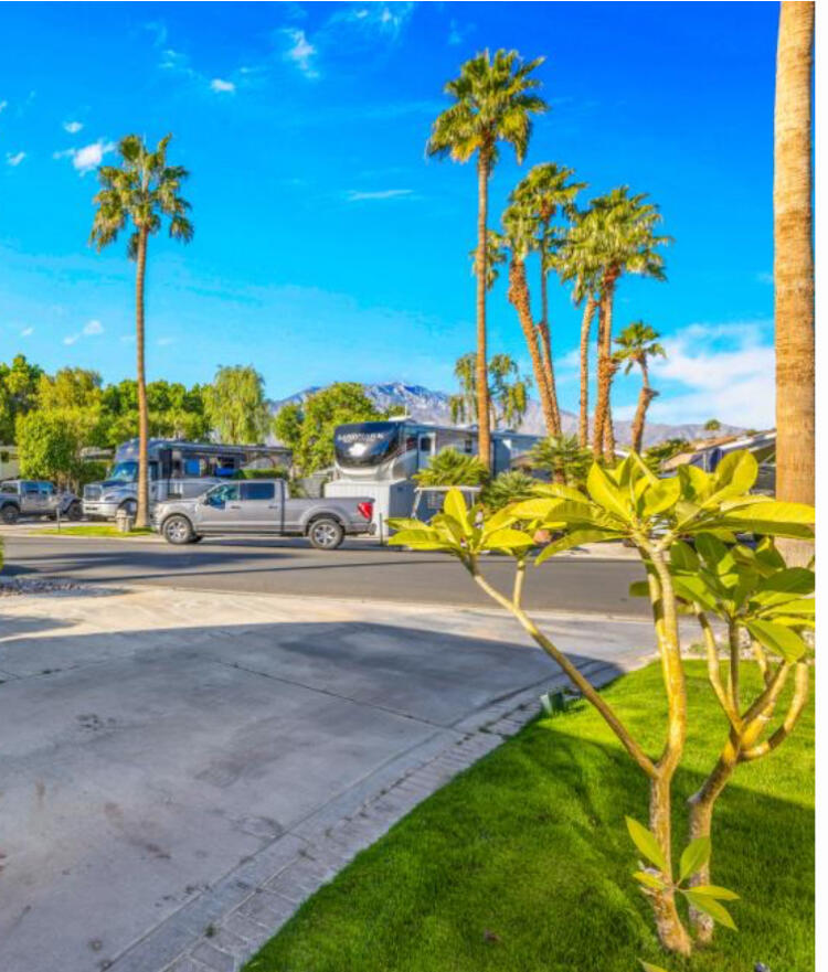 69411 Ramon Road, Unit 776 Cathedral City, CA 92234 - Photo 5 of 17 a view of a basket ball court
