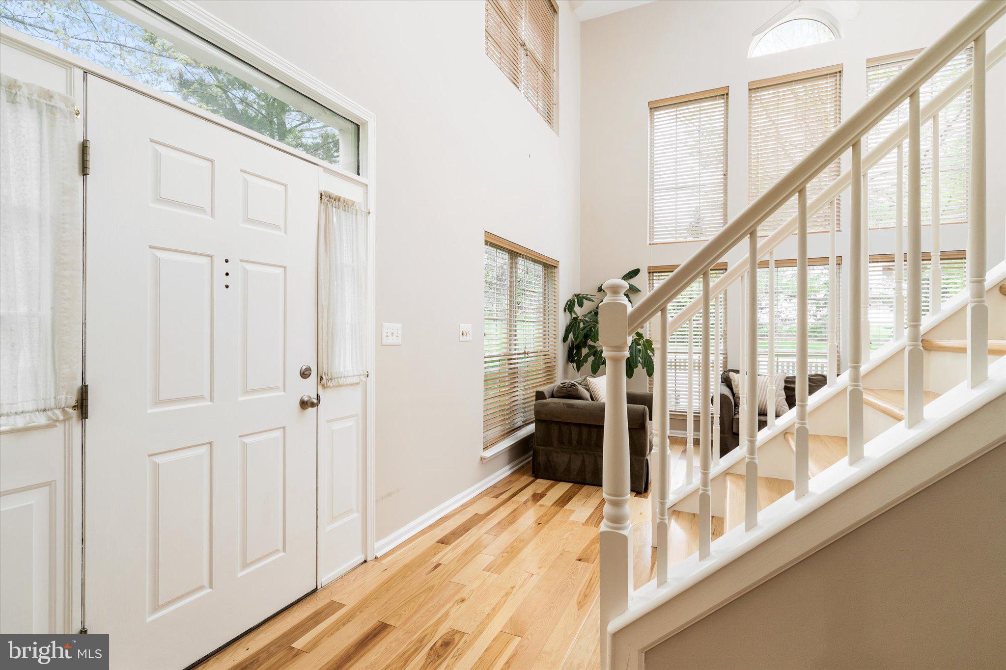 317 Watkins Road Pennington, NJ 08534 - Photo 3 of 26