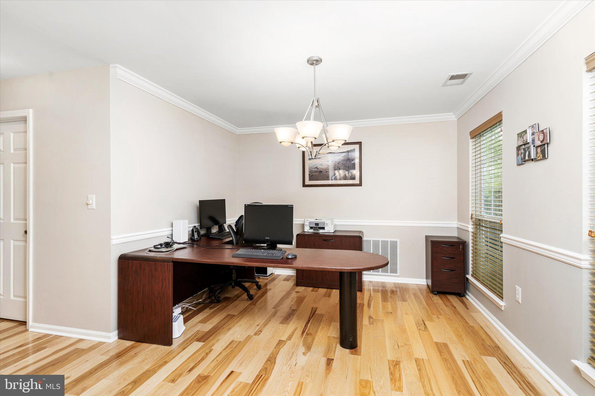 317 Watkins Road Pennington, NJ 08534 - Photo 6 of 26