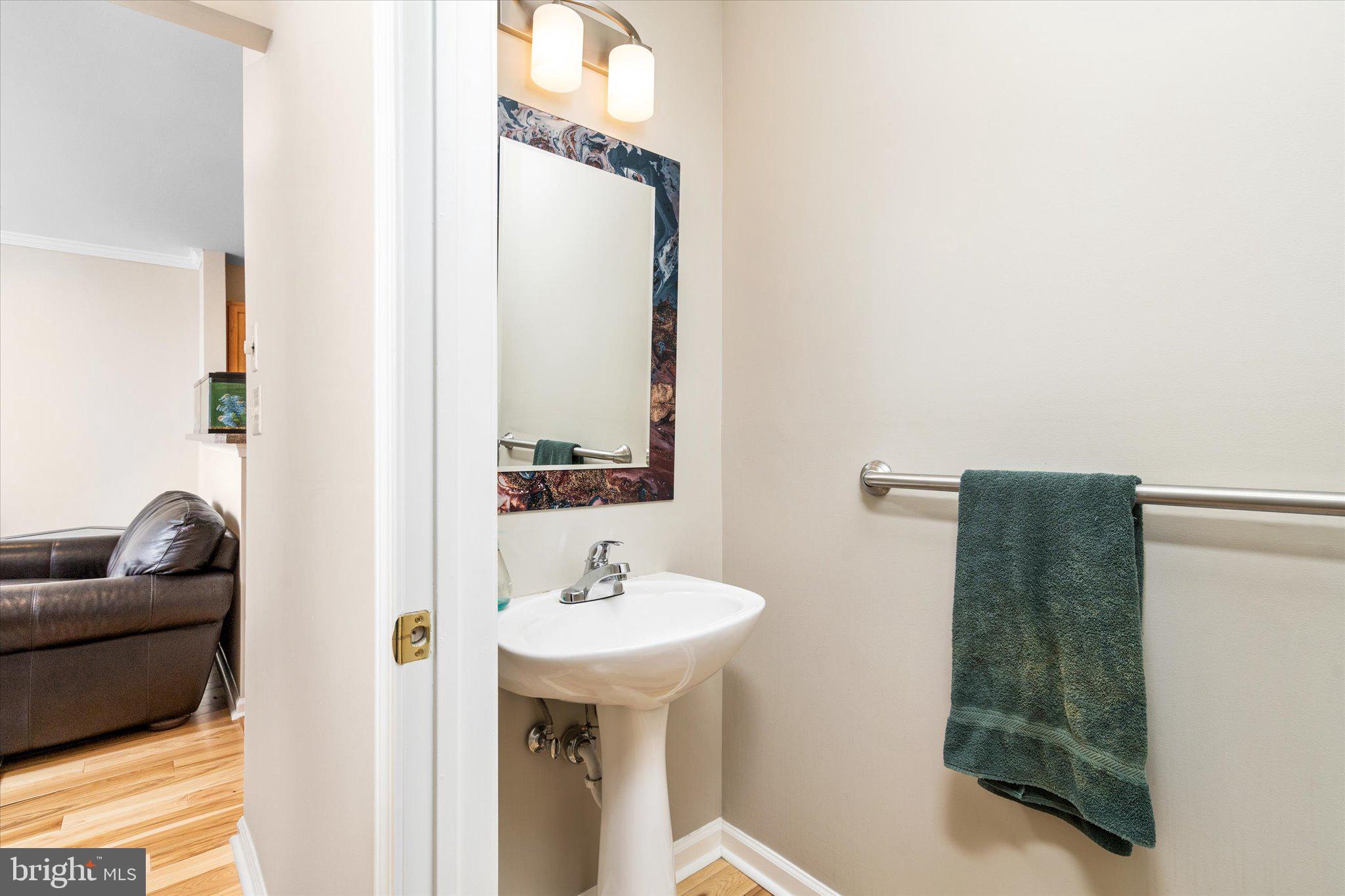 317 Watkins Road Pennington, NJ 08534 - Photo 7 of 26