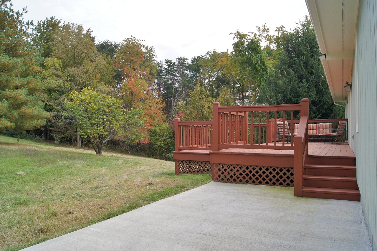 2336 East Ruritan Road Roanoke, VA 24012 - Photo 16 of 20 EXTERIOR