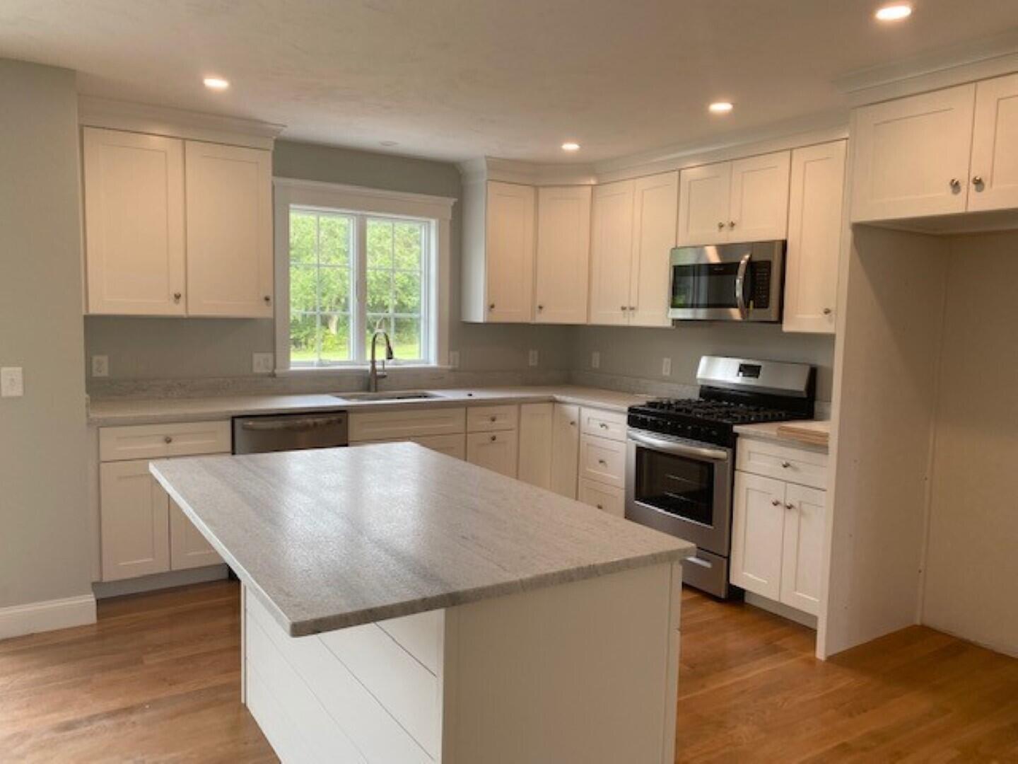 161 Old Barnstable Road Mashpee, MA 02649 - Photo 3 of 16 3 (Large)