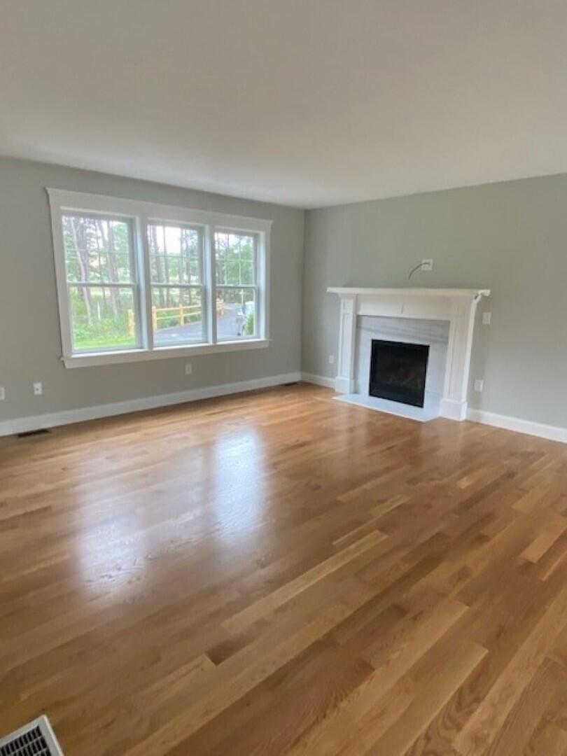 161 Old Barnstable Road Mashpee, MA 02649 - Photo 5 of 16 5 (Large)