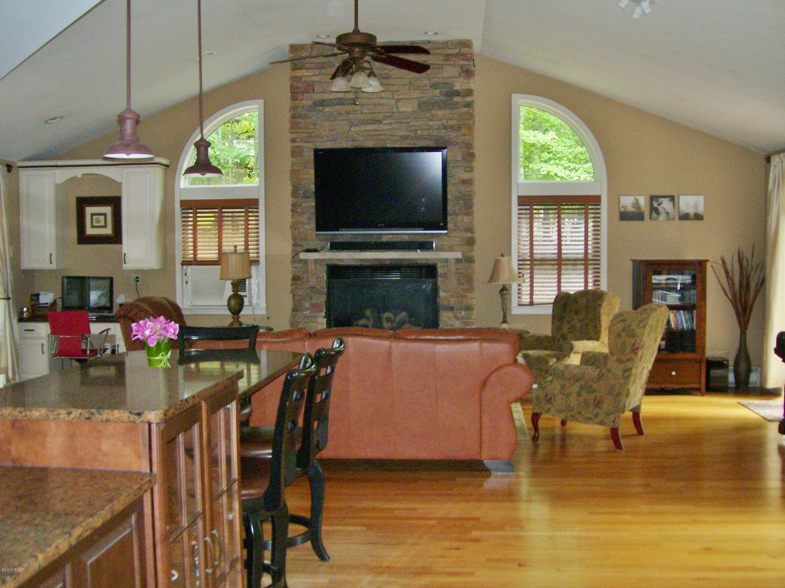 261 Oak Hill Road Hawley, PA 18428 - Photo 27 of 92 Great Room