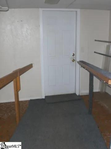 $389,900 | 1 Elizabeth Drive, Greenville, SC 29615