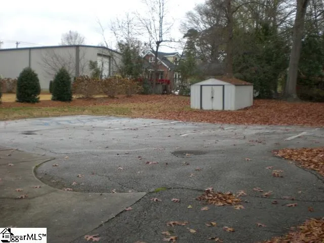 $389,900 | 1 Elizabeth Drive, Greenville, SC 29615