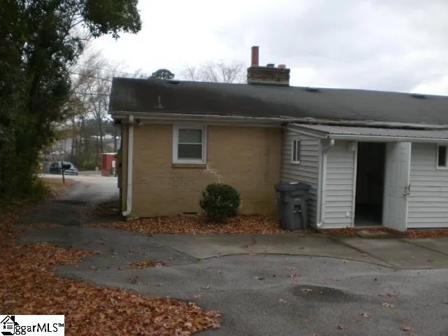 $389,900 | 1 Elizabeth Drive, Greenville, SC 29615