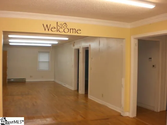 $389,900 | 1 Elizabeth Drive, Greenville, SC 29615