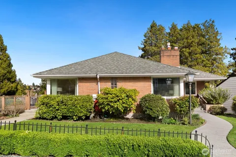 $1,449,000 | 2462 36th Avenue West, Seattle, WA 98199