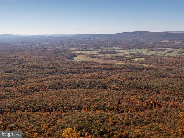 $766,480 | 14 Tuscarora Pike, Hedgesville, WV 25427