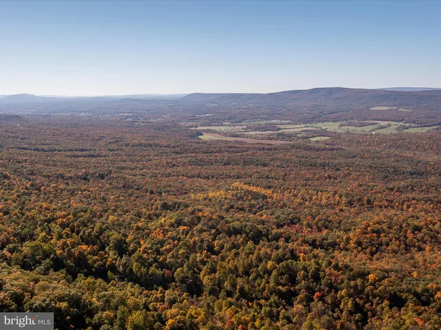 $766,480 | 14 Tuscarora Pike, Hedgesville, WV 25427