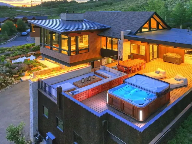 a view of an outdoor sitting space