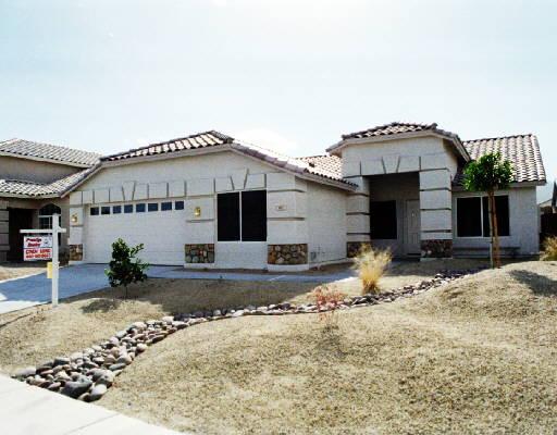 911 East Beverly Road Phoenix, AZ 85042 - Photo 1 of 1 Primary Photo