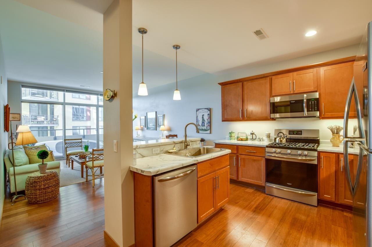 625 North Segoe Road, Unit 510 Madison, WI 53705 - Photo 8 of 26