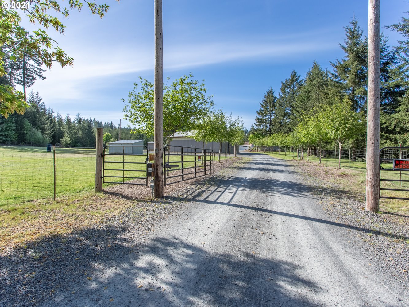 19790 South Young Road Molalla, OR 97038 - Photo 2 of 32 Gallery Image 2