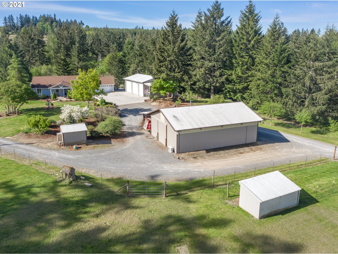 19790 South Young Road Molalla, OR 97038 - Photo 4 of 32 Gallery Image 4