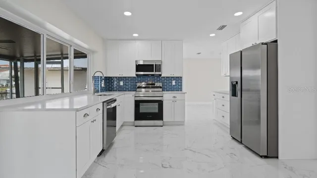 $637,000 | 1024 Spindle Palm Way, Apollo Beach, FL 33572