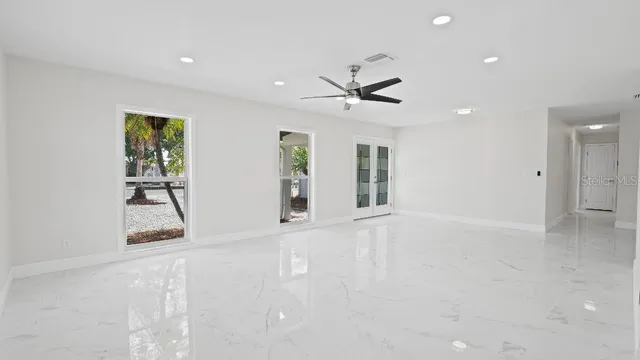 $637,000 | 1024 Spindle Palm Way, Apollo Beach, FL 33572