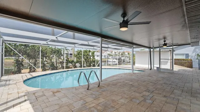 $637,000 | 1024 Spindle Palm Way, Apollo Beach, FL 33572