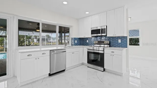 $637,000 | 1024 Spindle Palm Way, Apollo Beach, FL 33572