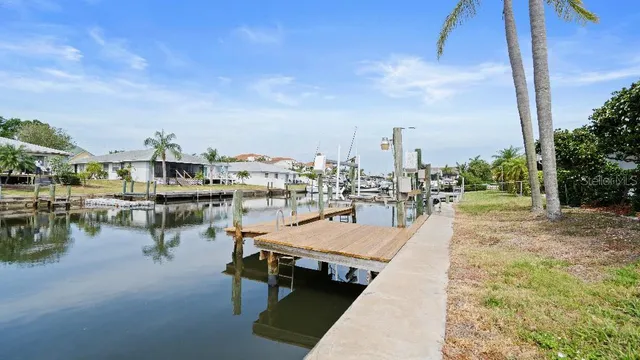 $637,000 | 1024 Spindle Palm Way, Apollo Beach, FL 33572