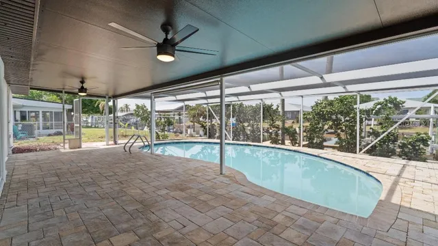 $637,000 | 1024 Spindle Palm Way, Apollo Beach, FL 33572